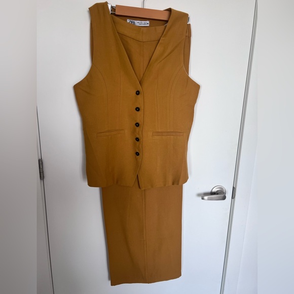 Ensemble Zara moutarde - Picture 1 of 3